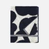 Handtuch "Unikko" von marimekko, blau-natur